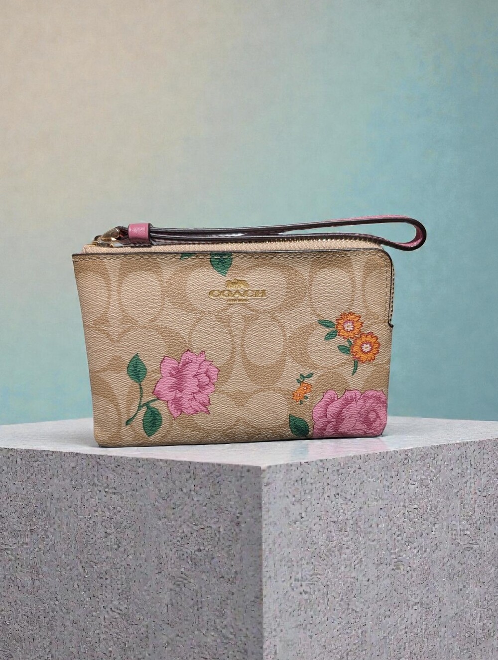 Coach Corner Zip Wristlet Khaki Multi (NWT)